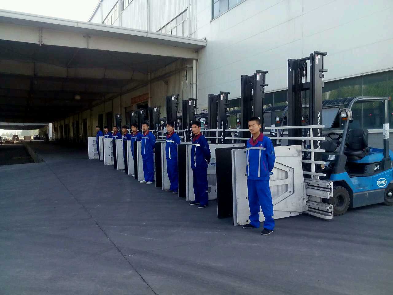 1-15051Q21615Z5.jpg 1-15051Q21615Z5.jpg